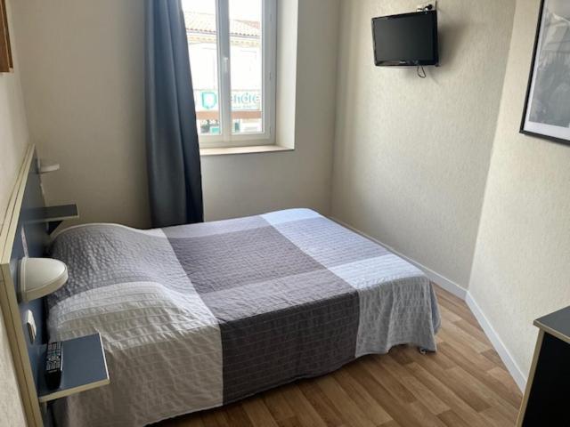 Hotel Le Juliano Carbon-Blanc Екстер'єр фото