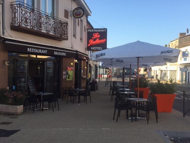 Hotel Le Juliano Carbon-Blanc Екстер'єр фото